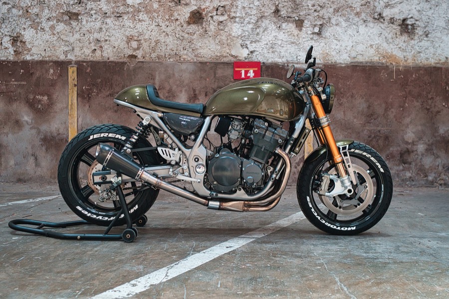 Motoranaz Inazuma 750 Street